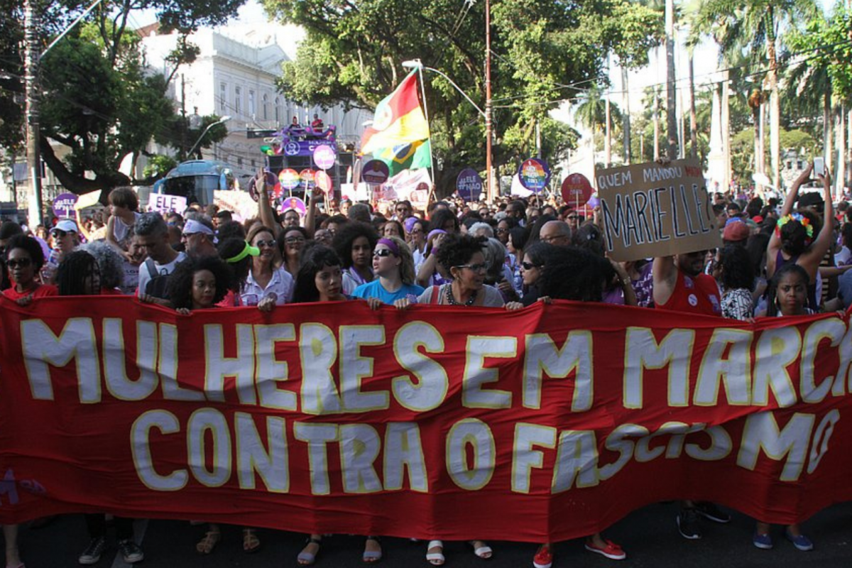 Mulheres, uni-vos!