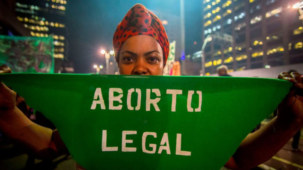 Debates sobre aborto neglicenciam quem mais importa: as mulheres
