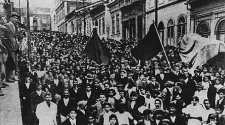 A redução da jornada de trabalho ao longo da história